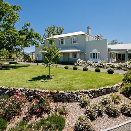 Goonoo Goonoo Station Hotel Tamworth Bagian luar foto The main house at the property